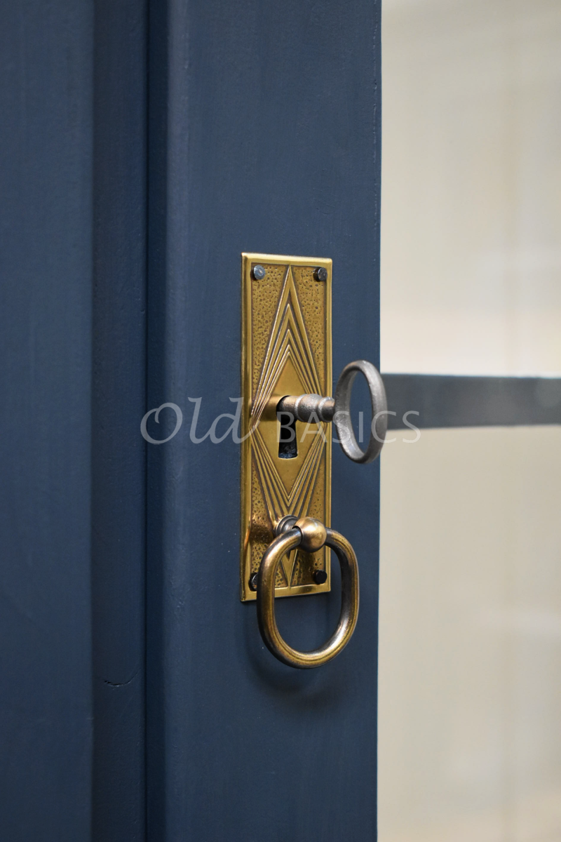 Detail van Vitrinekast Jeanette, 2 deuren, RAL5008, blauw, materiaal hout